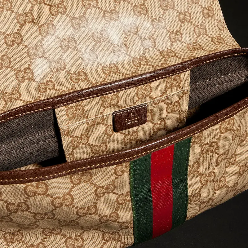 Gucci Madison Medium Women's Coated Canvas Handbag with Logo Print, Sand - 图片 3