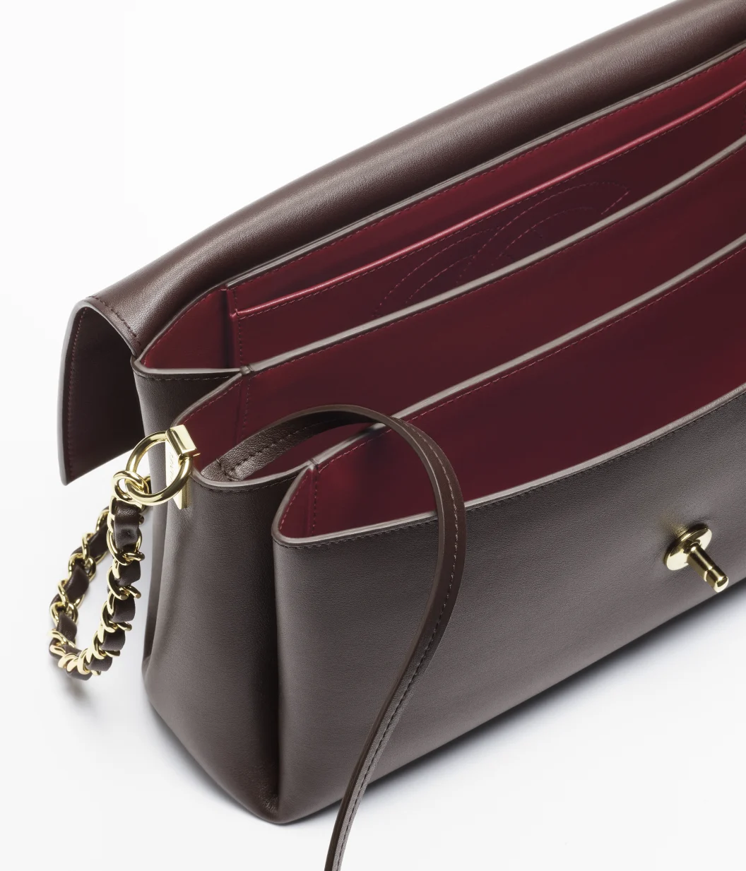 CHANEL 26S, Flap design - 图片 2