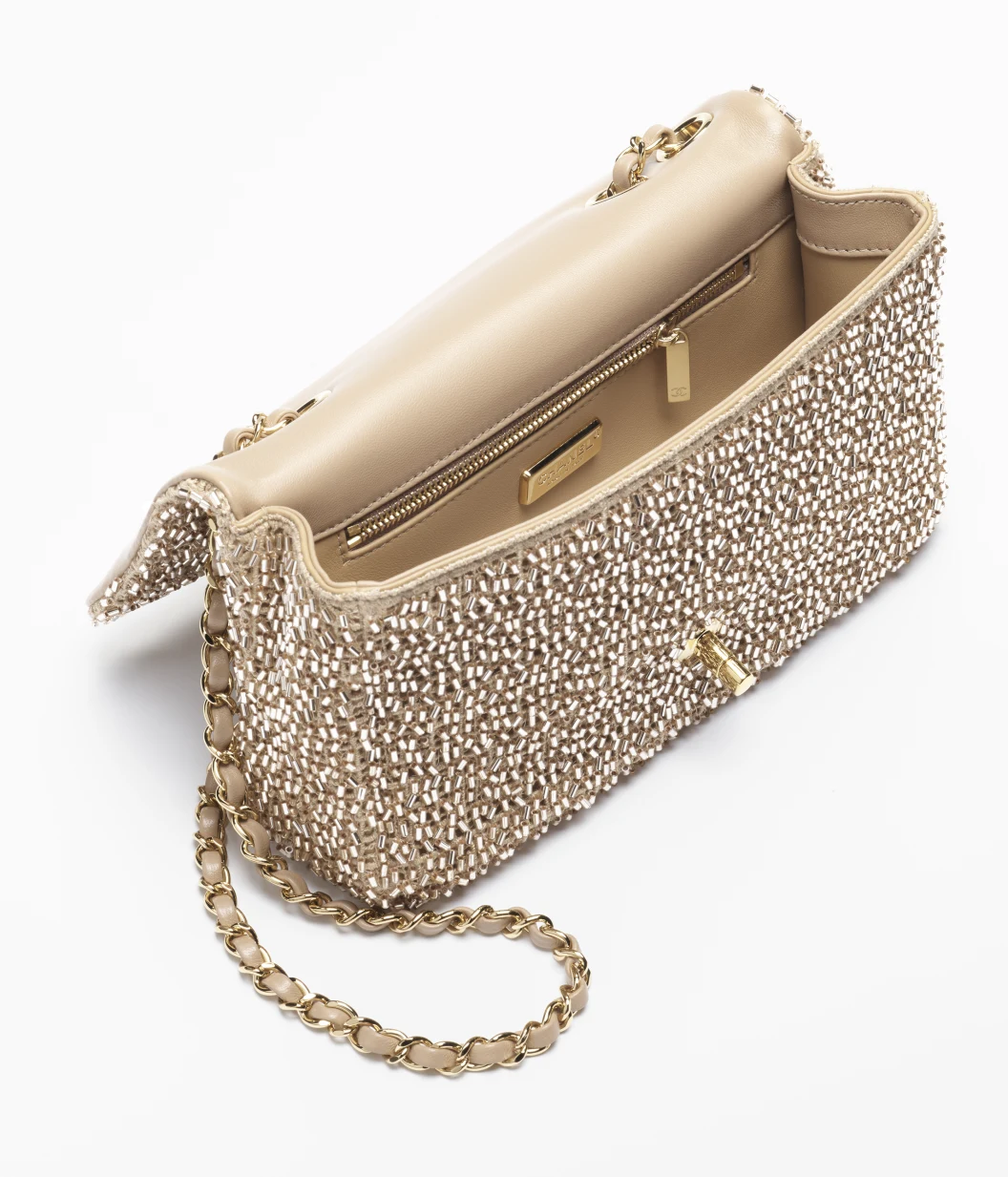 CHANEL 26S, Knitted Fabric with Pearls & Metal Decor - 图片 2
